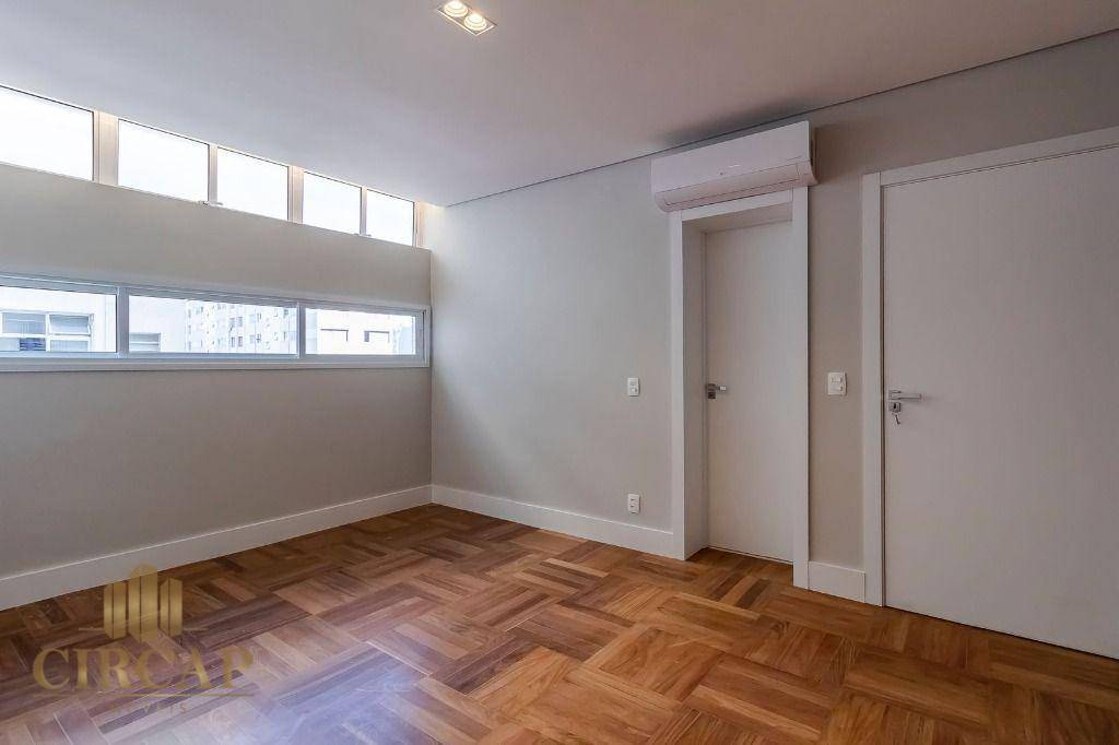 Apartamento à venda com 3 quartos, 248m² - Foto 30