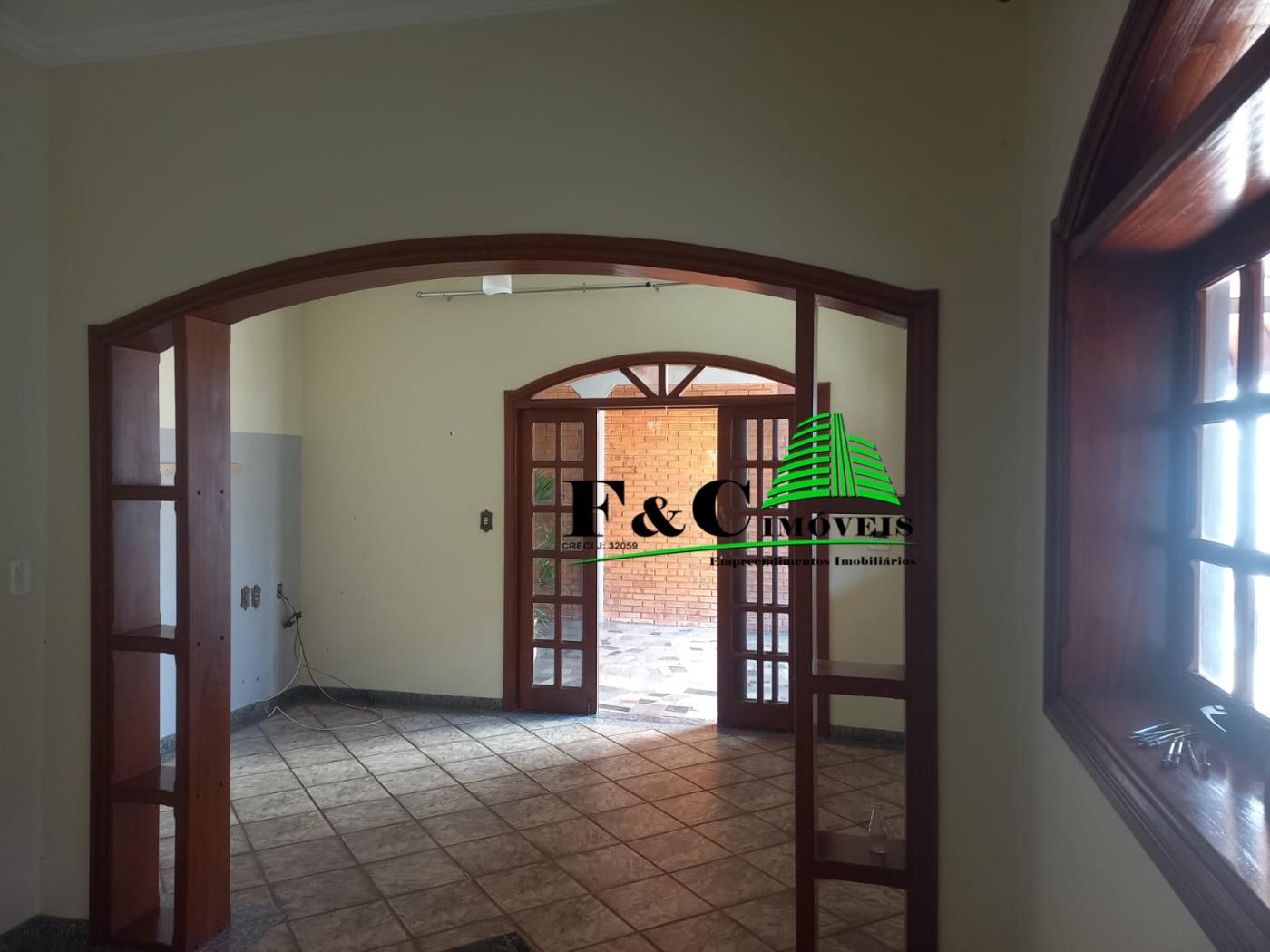 Casa à venda com 3 quartos, 250m² - Foto 16