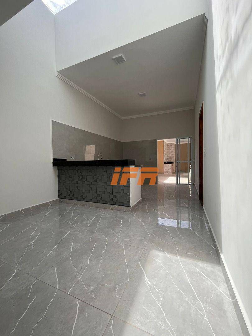 Casa à venda com 3 quartos, 150m² - Foto 3