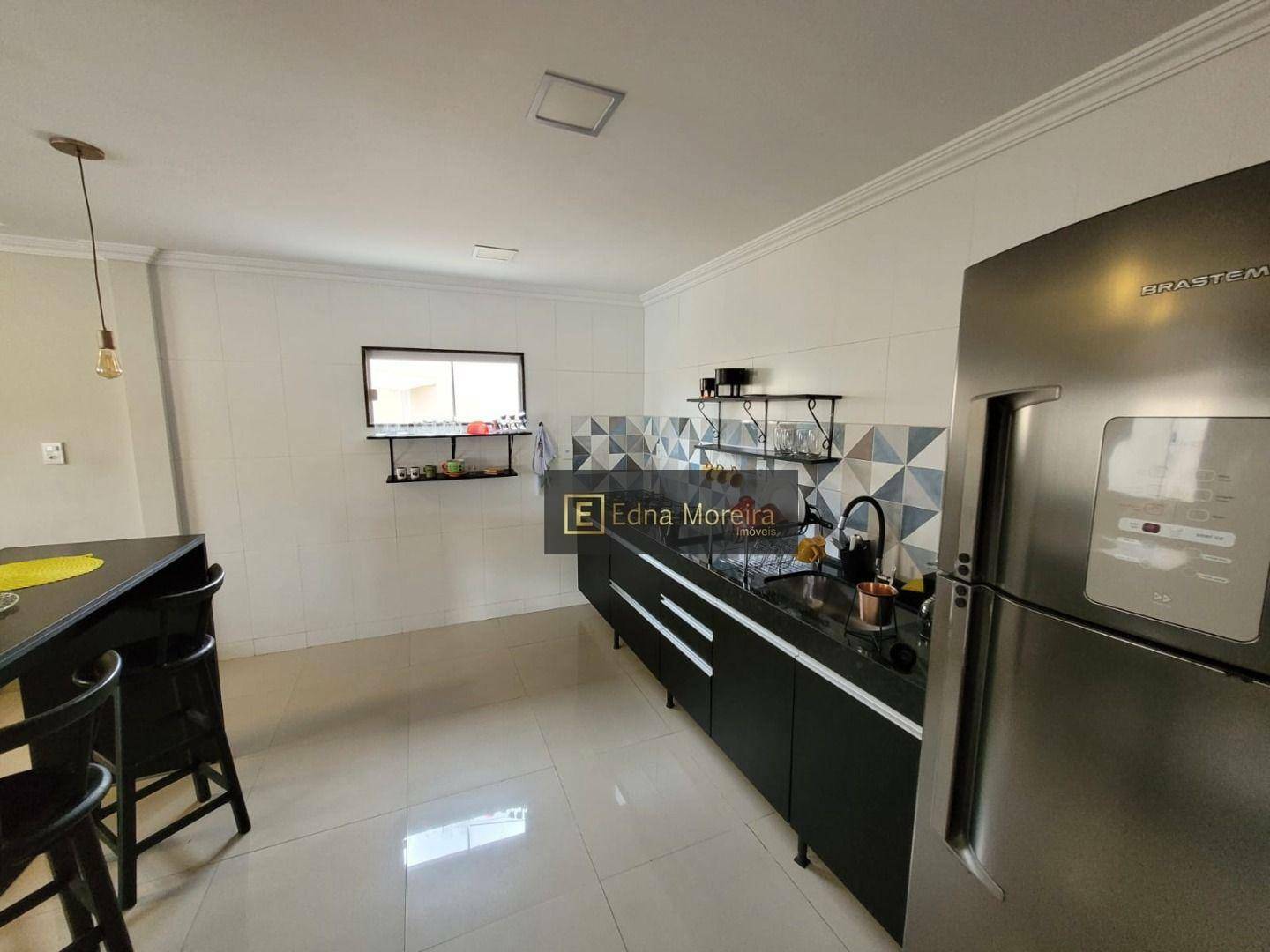 Casa à venda com 3 quartos, 160m² - Foto 8