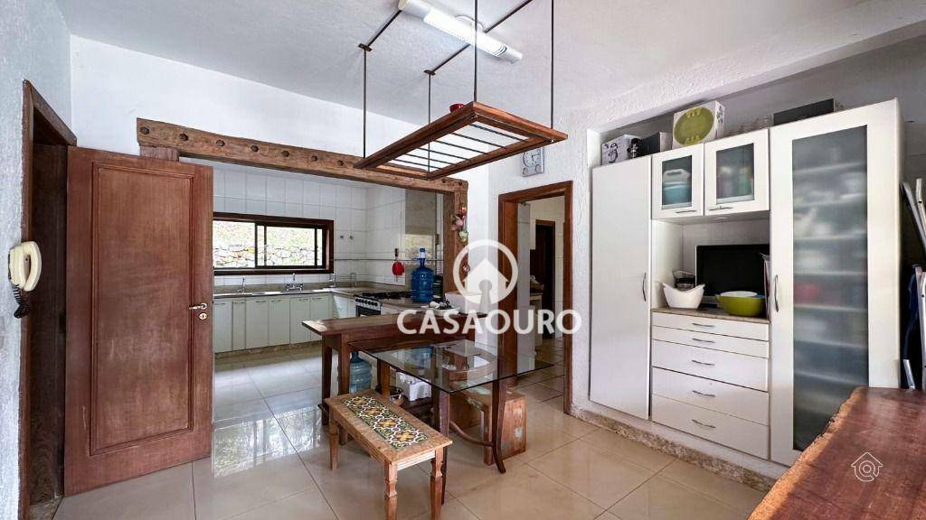 Casa de Condomínio à venda com 3 quartos, 360m² - Foto 30