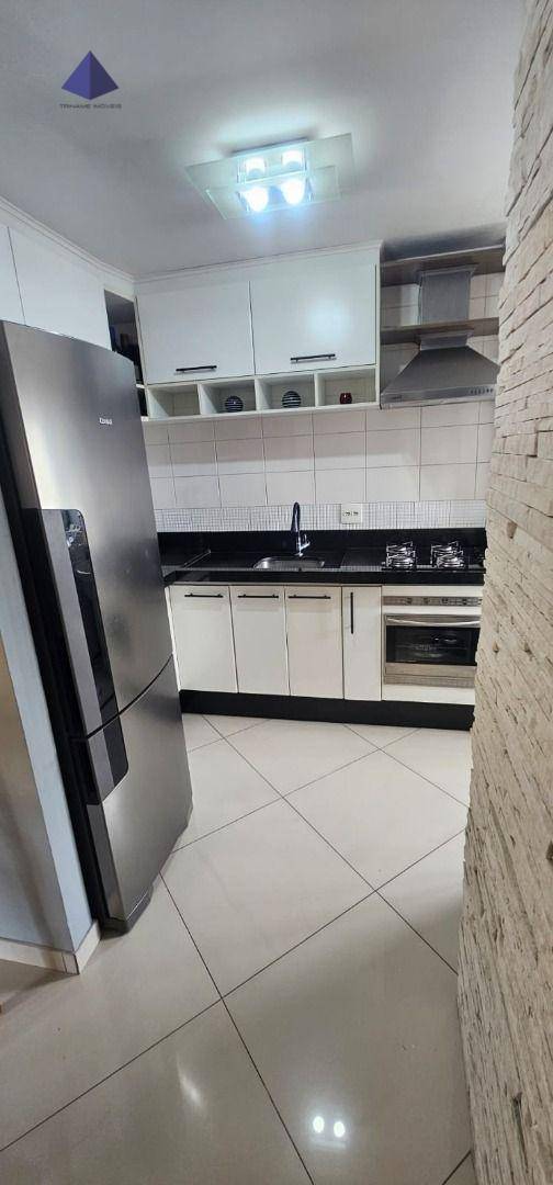 Apartamento à venda com 2 quartos, 50m² - Foto 18