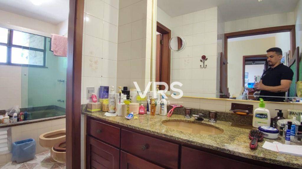 Apartamento à venda com 4 quartos, 220m² - Foto 13