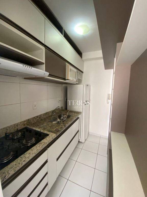 Apartamento à venda com 2 quartos, 75m² - Foto 5