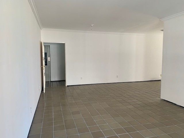 Apartamento à venda com 3 quartos, 180m² - Foto 6