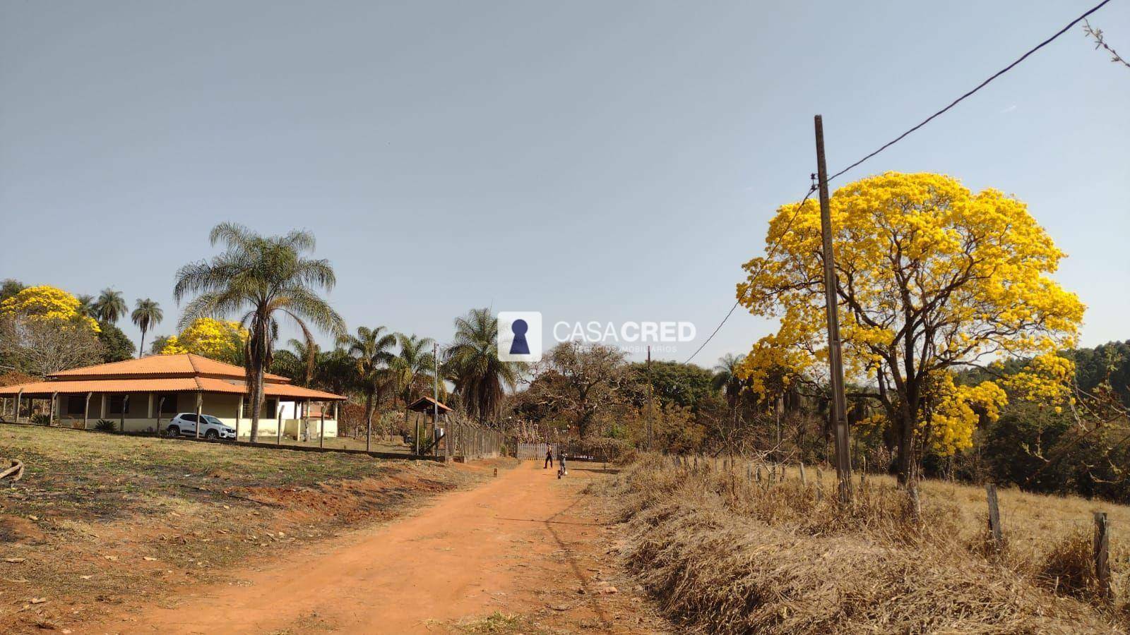 Chácara à venda com 3 quartos, 230m² - Foto 3