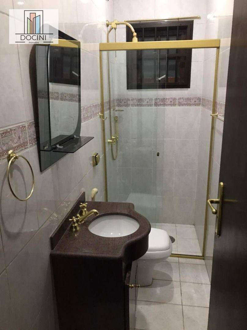 Sobrado à venda com 3 quartos, 240m² - Foto 2