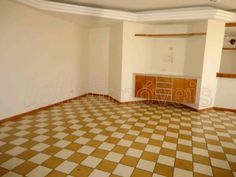 Apartamento para alugar com 3 quartos, 200m² - Foto 12