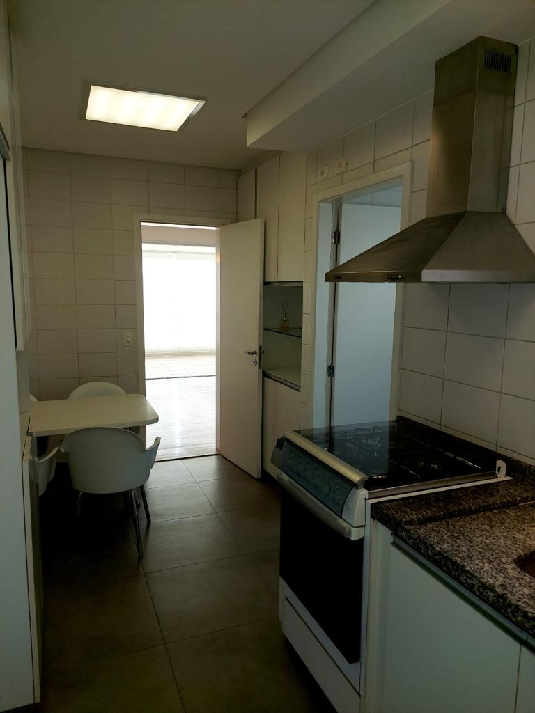 Apartamento à venda com 4 quartos, 142m² - Foto 17