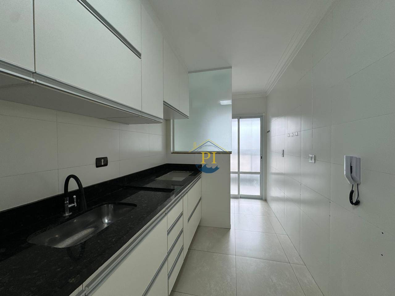 Apartamento à venda com 2 quartos, 75m² - Foto 7