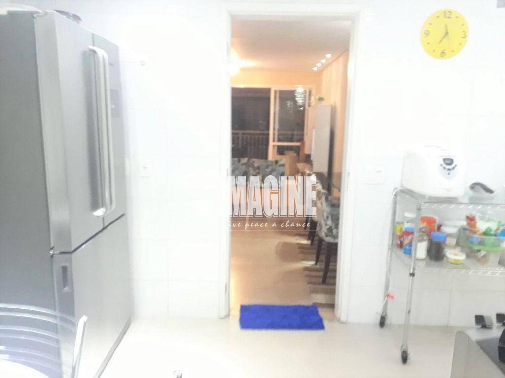 Apartamento à venda com 4 quartos, 178m² - Foto 13