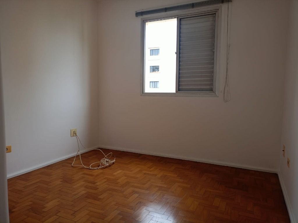 Apartamento para alugar com 3 quartos, 85m² - Foto 16