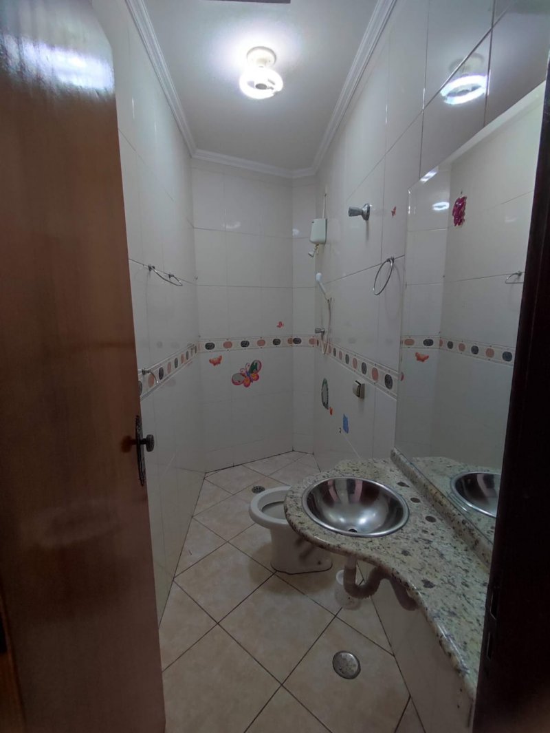 Sobrado à venda com 2 quartos, 130m² - Foto 9