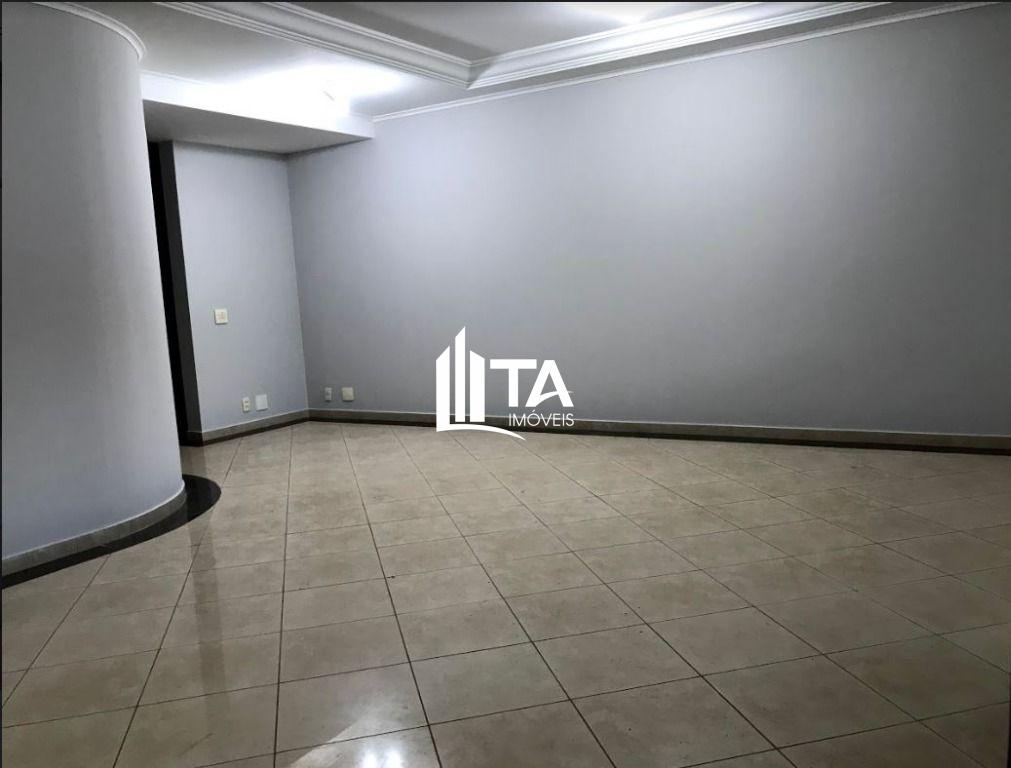 Casa para alugar com 5 quartos, 350m² - Foto 13