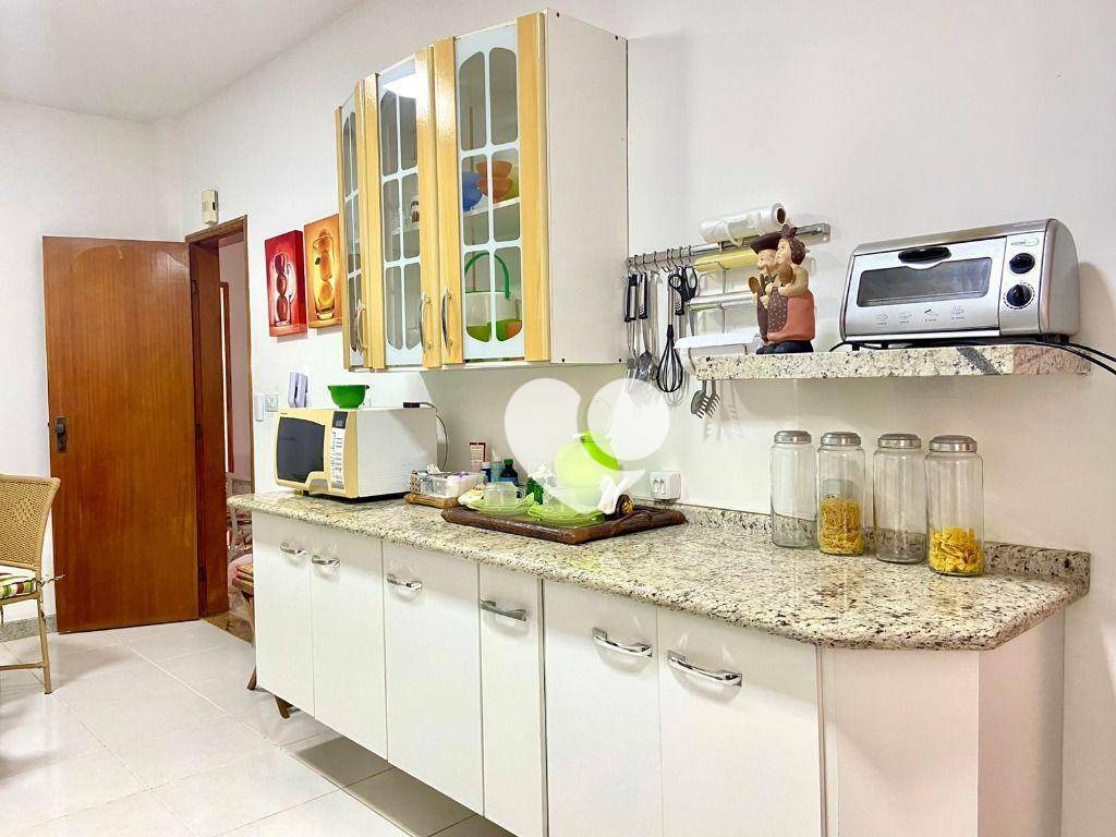 Apartamento à venda com 3 quartos, 213m² - Foto 38