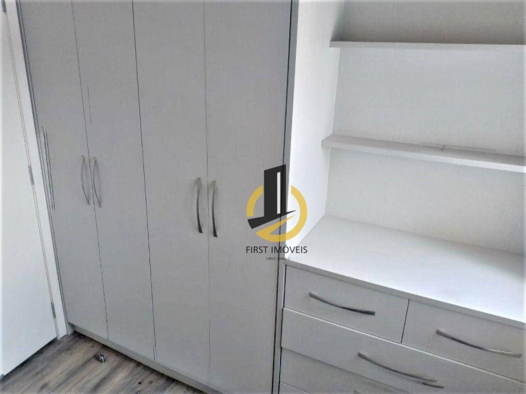 Apartamento à venda com 2 quartos, 65m² - Foto 11