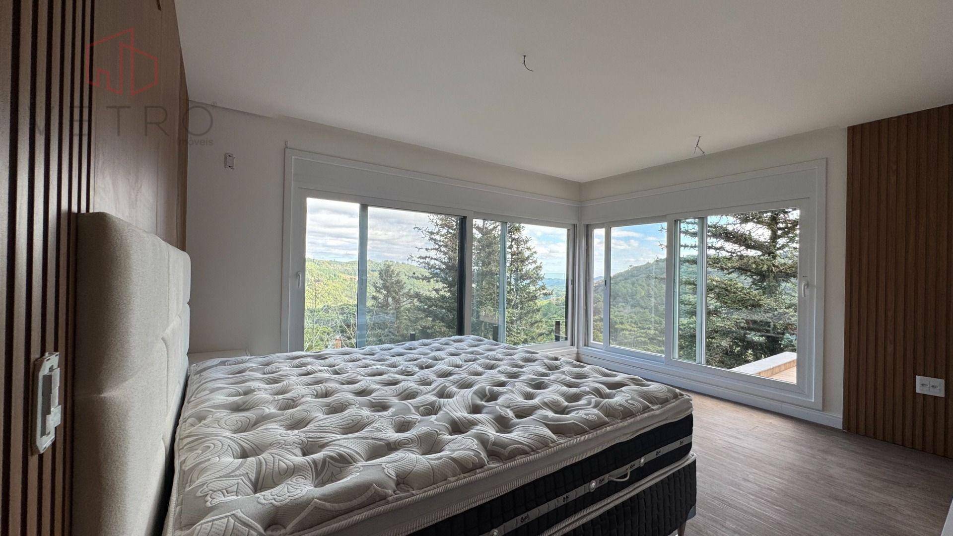 Casa de Condomínio à venda com 4 quartos, 491m² - Foto 35