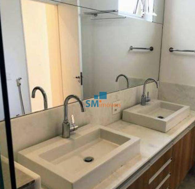 Apartamento para alugar com 4 quartos, 205m² - Foto 20