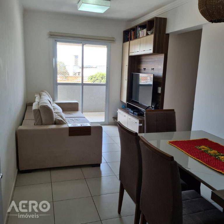 Apartamento à venda com 2 quartos, 66m² - Foto 13