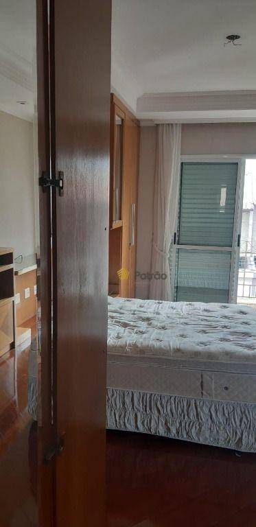 Apartamento à venda com 3 quartos, 130m² - Foto 5