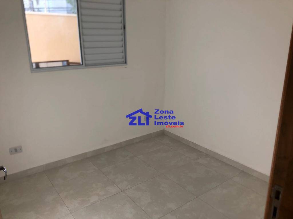 Apartamento à venda com 2 quartos, 40m² - Foto 2