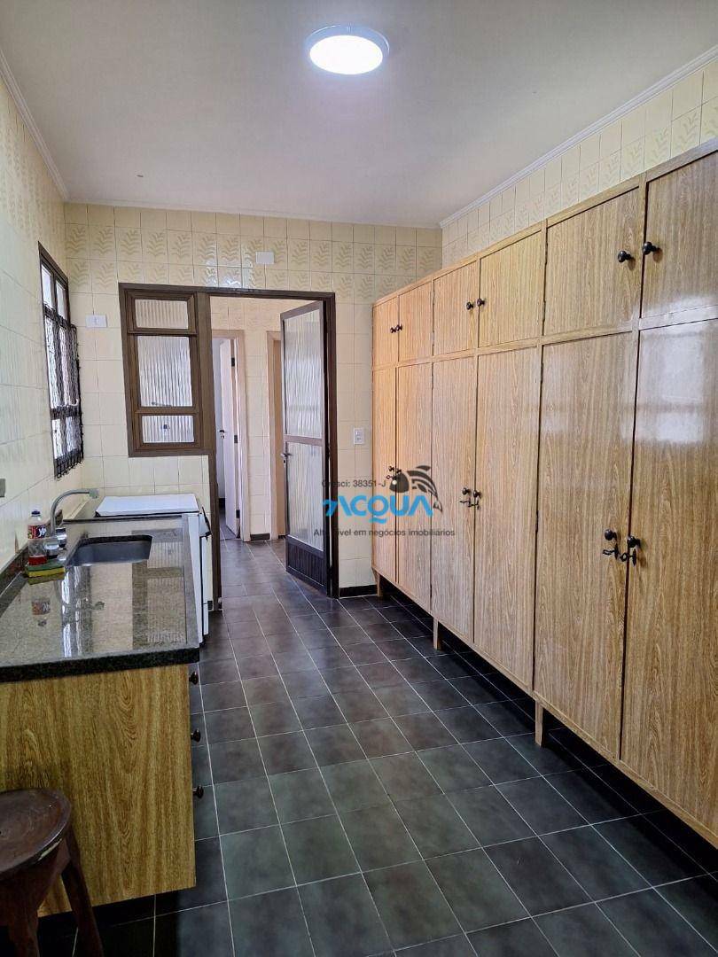 Apartamento à venda com 3 quartos, 150m² - Foto 4