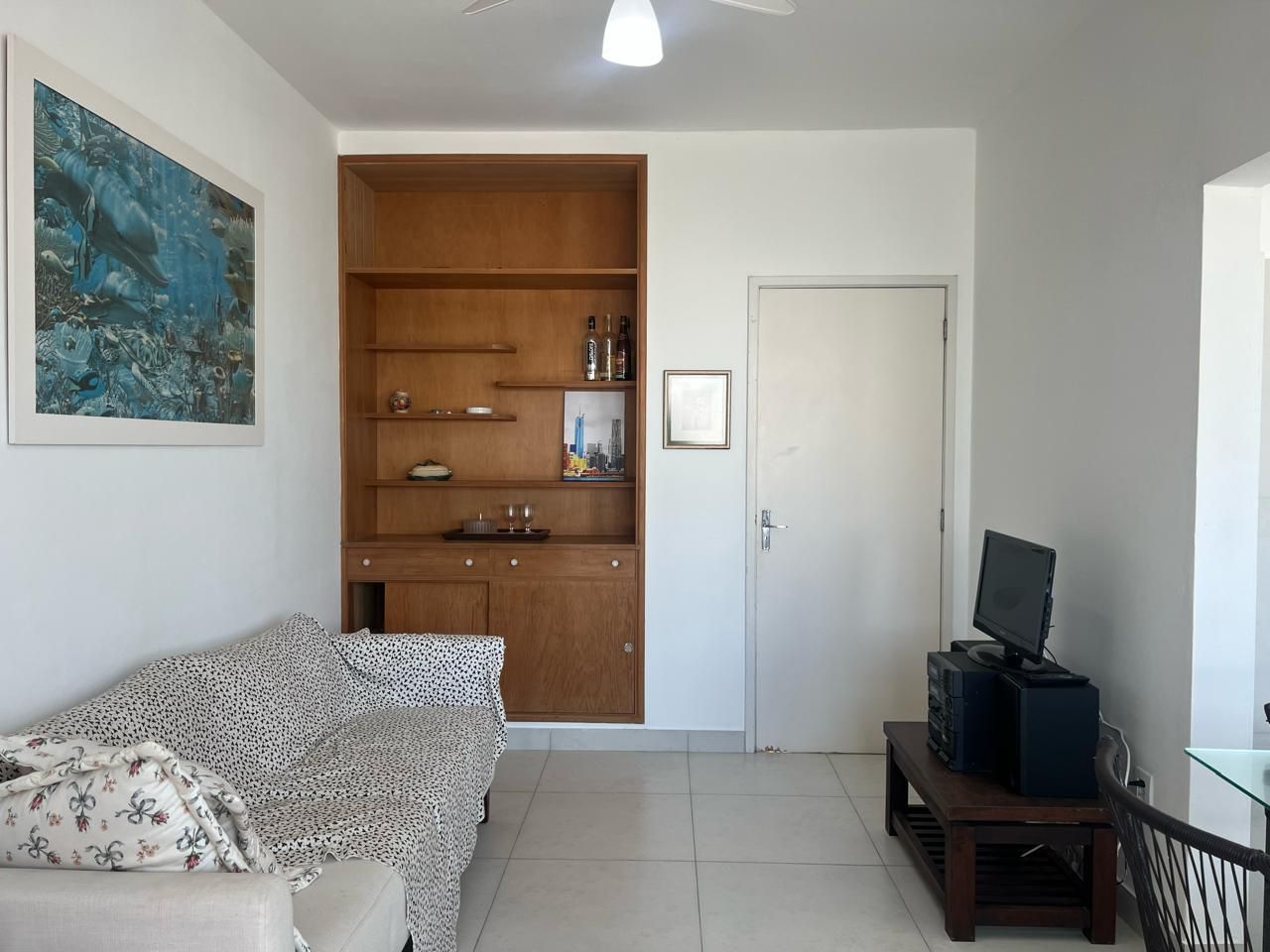 Apartamento à venda com 2 quartos, 70m² - Foto 1