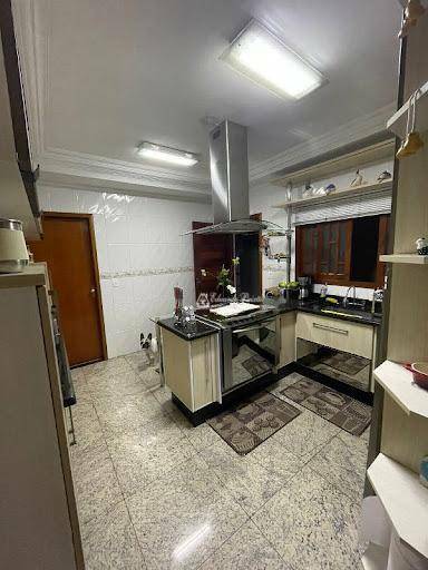 Sobrado à venda com 3 quartos, 233m² - Foto 8