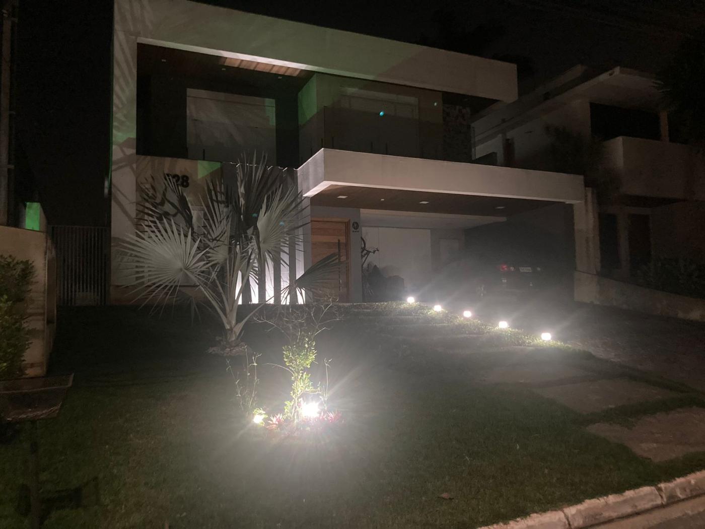 Casa de Condomínio à venda com 4 quartos, 490m² - Foto 4