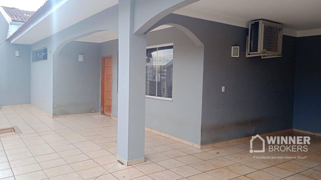 Casa à venda com 3 quartos, 220m² - Foto 6