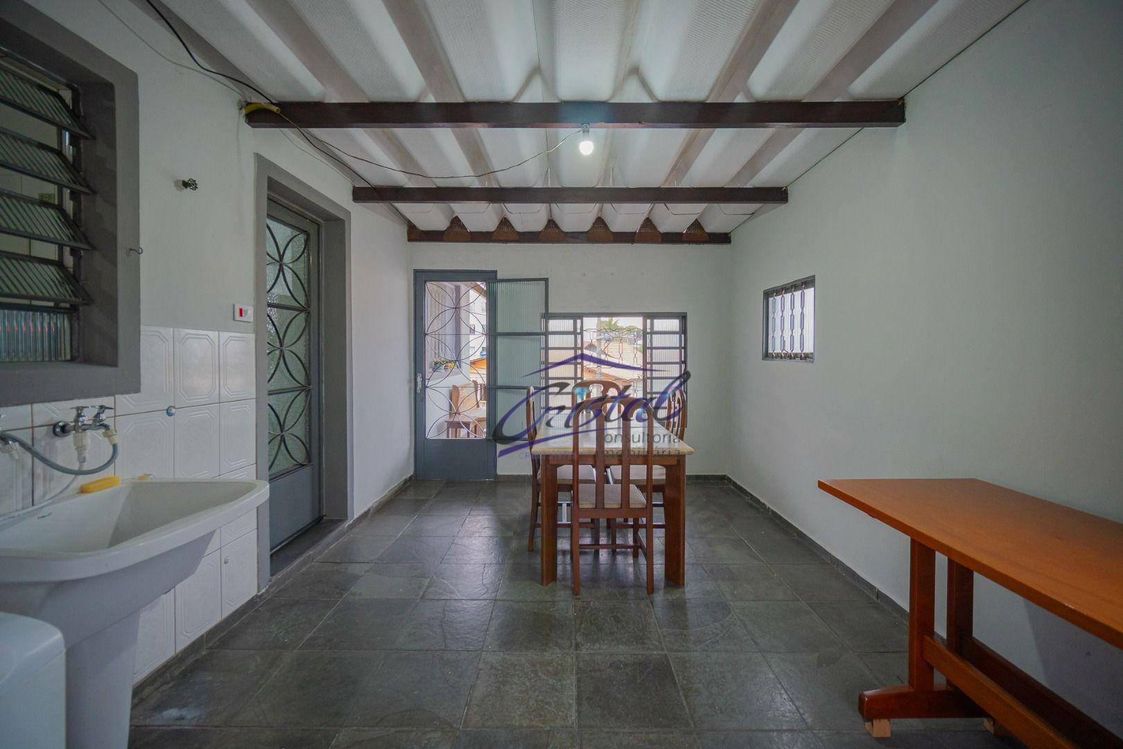 Casa à venda com 3 quartos, 331m² - Foto 40