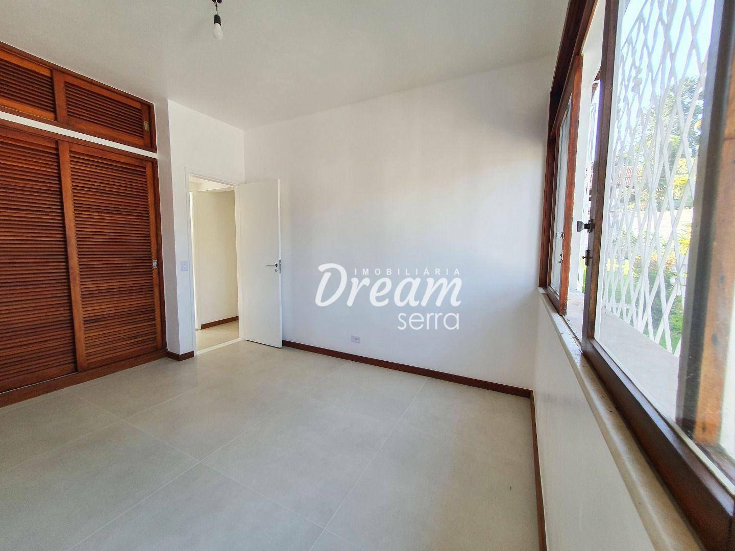 Casa à venda com 3 quartos, 220m² - Foto 30