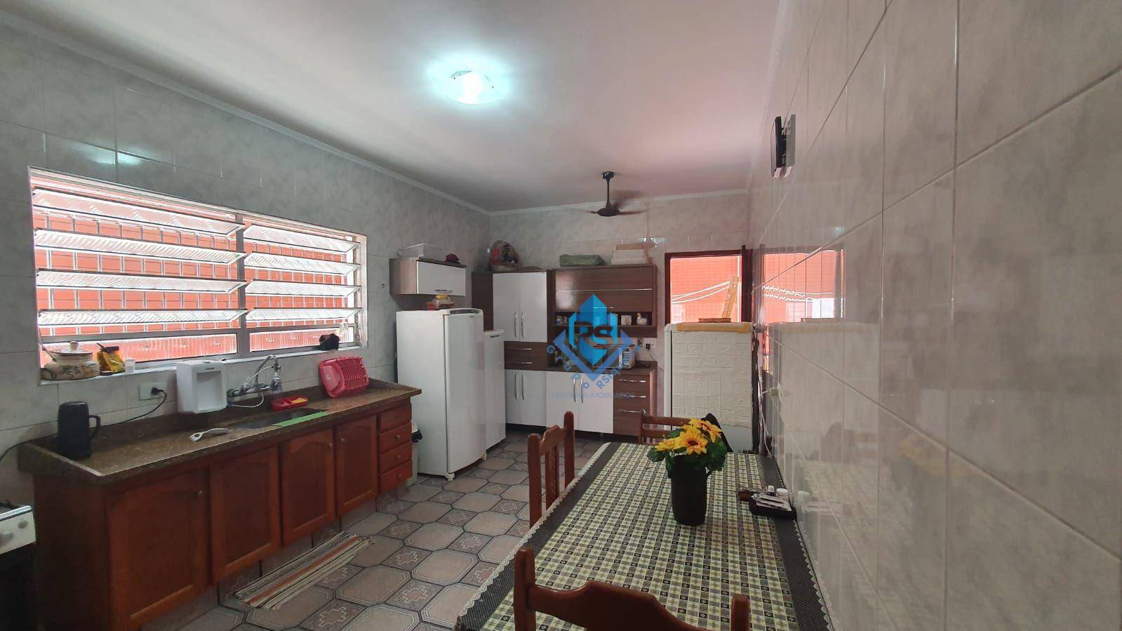 Sobrado à venda com 3 quartos, 200m² - Foto 15