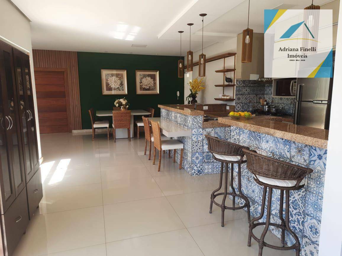 Casa à venda com 4 quartos, 280m² - Foto 1