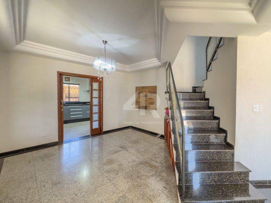 Sobrado à venda com 3 quartos, 404m² - Foto 4