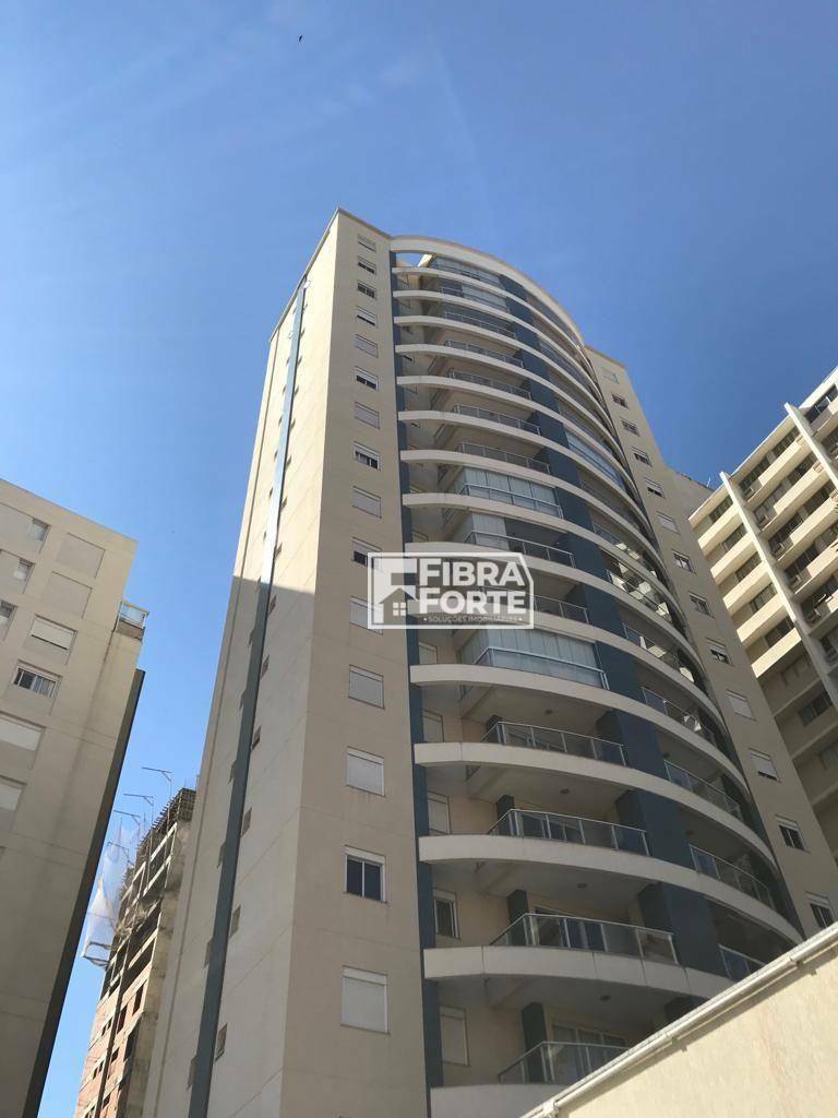 Apartamento para alugar com 3 quartos, 107m² - Foto 2