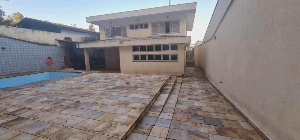 Sobrado à venda com 4 quartos, 602m² - Foto 1