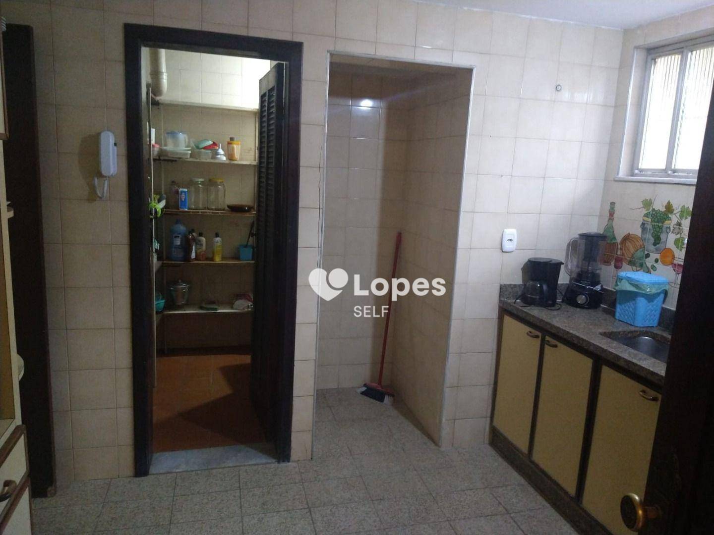 Casa à venda com 4 quartos, 206m² - Foto 12