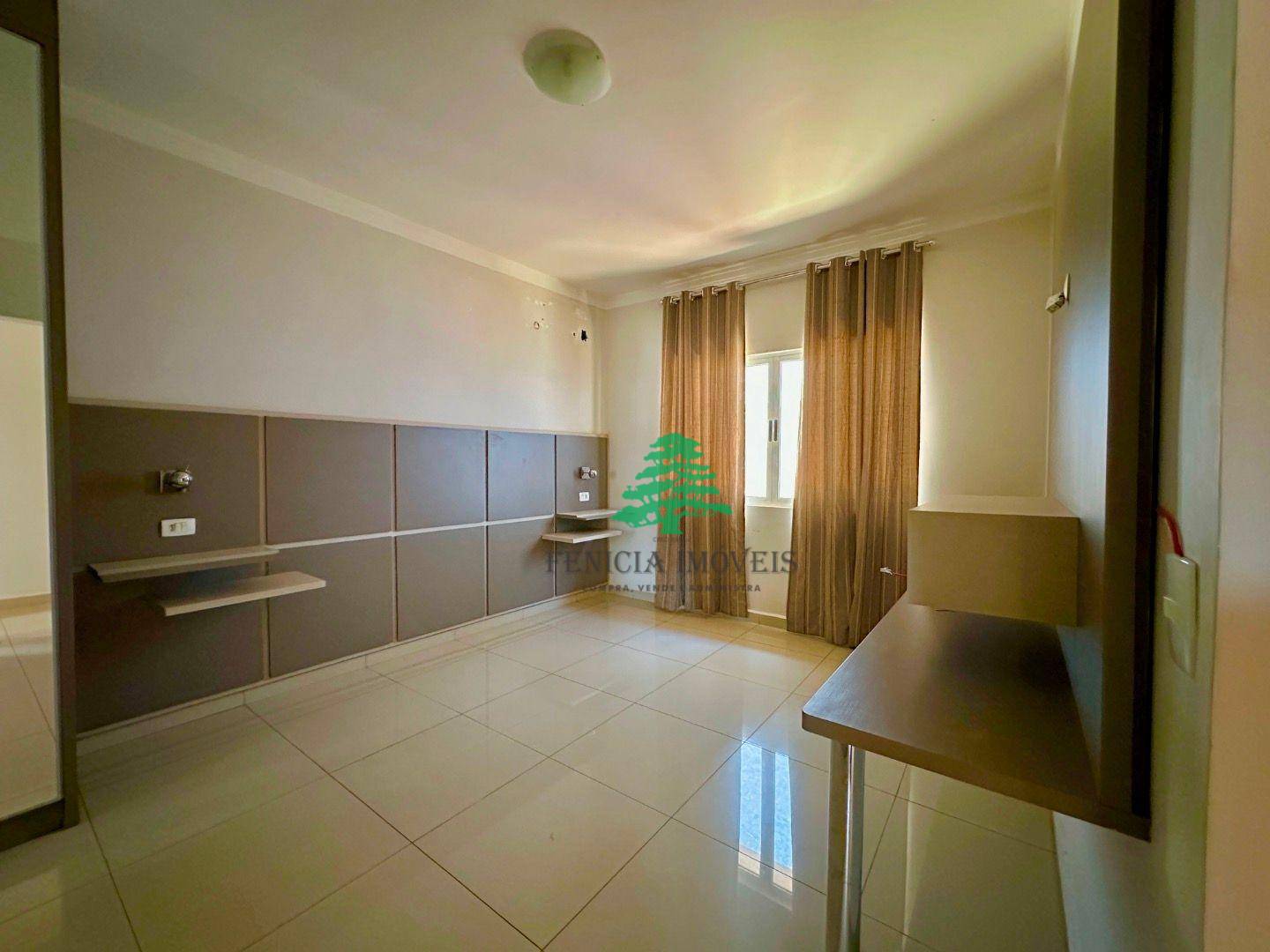 Casa à venda com 3 quartos, 214m² - Foto 18