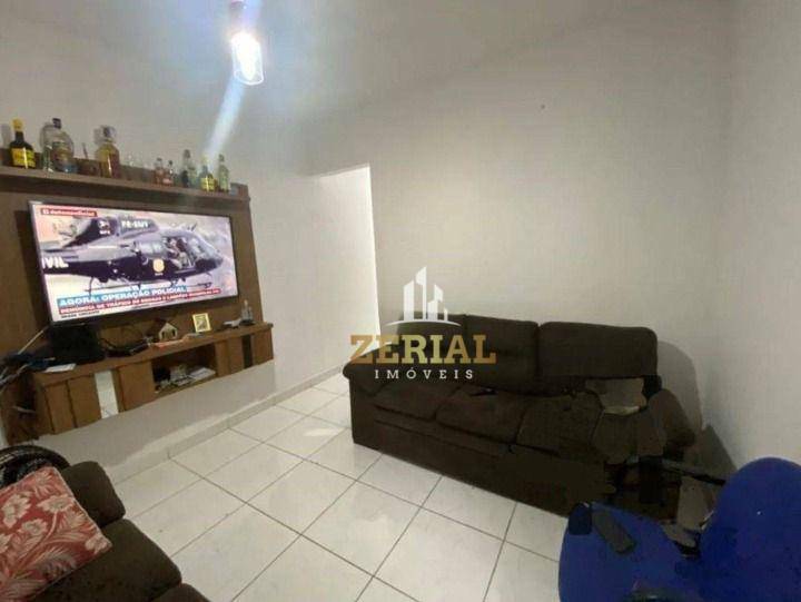 Sobrado à venda com 3 quartos, 210m² - Foto 2