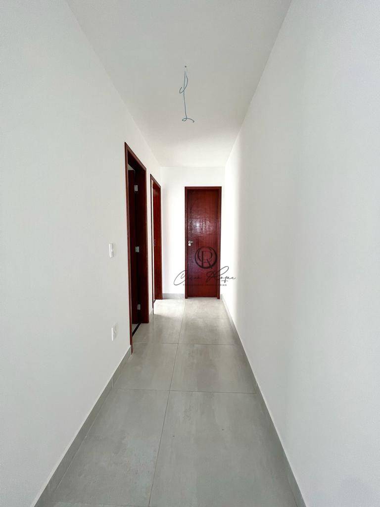 Casa à venda com 2 quartos, 72m² - Foto 14