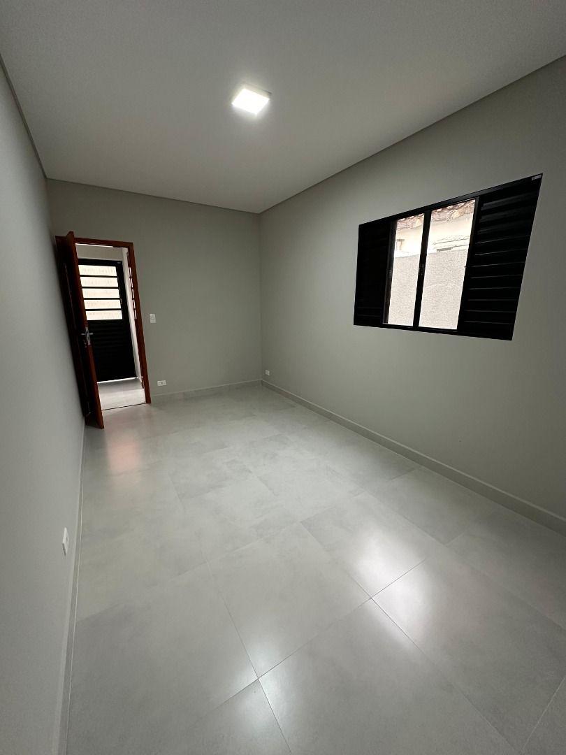 Casa à venda com 1 quarto, 50m² - Foto 4