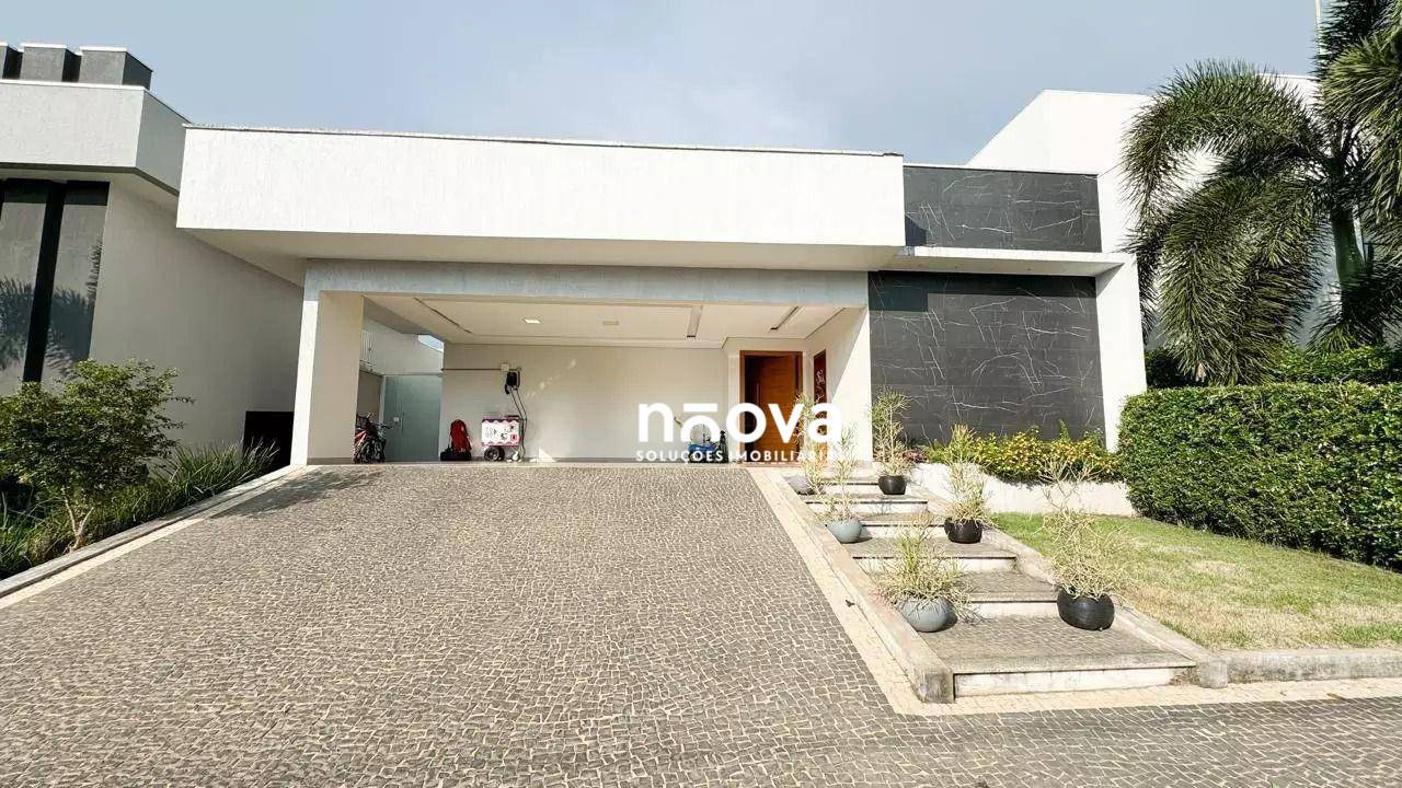 Casa, 4 quartos, 232 m² - Foto 1