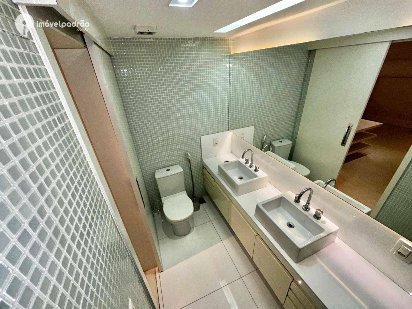 Casa de Condomínio à venda com 3 quartos, 300m² - Foto 12