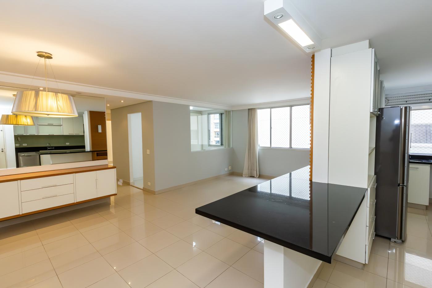 Apartamento para alugar com 2 quartos, 98m² - Foto 1