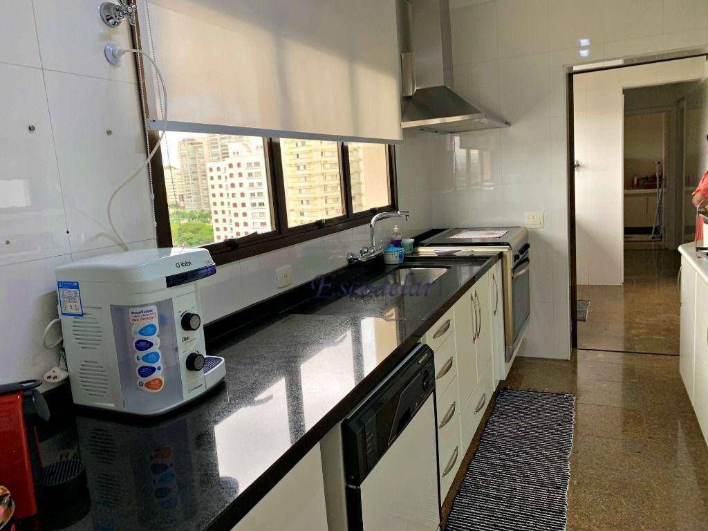 Apartamento à venda com 4 quartos, 182m² - Foto 13