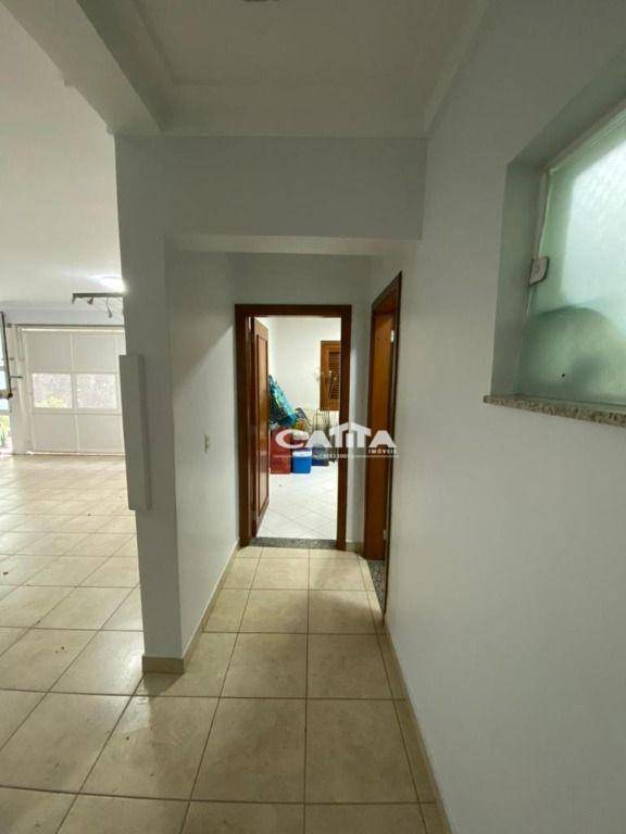 Sobrado à venda e aluguel com 3 quartos, 400m² - Foto 38