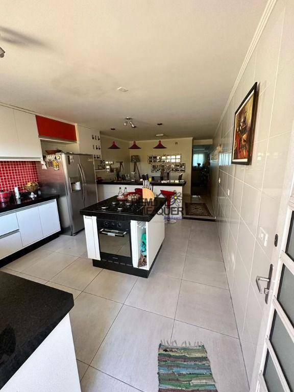 Sobrado à venda com 4 quartos, 241m² - Foto 15