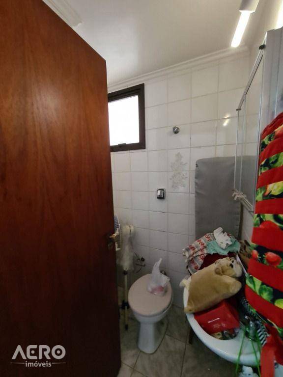 Apartamento à venda com 3 quartos, 131m² - Foto 8