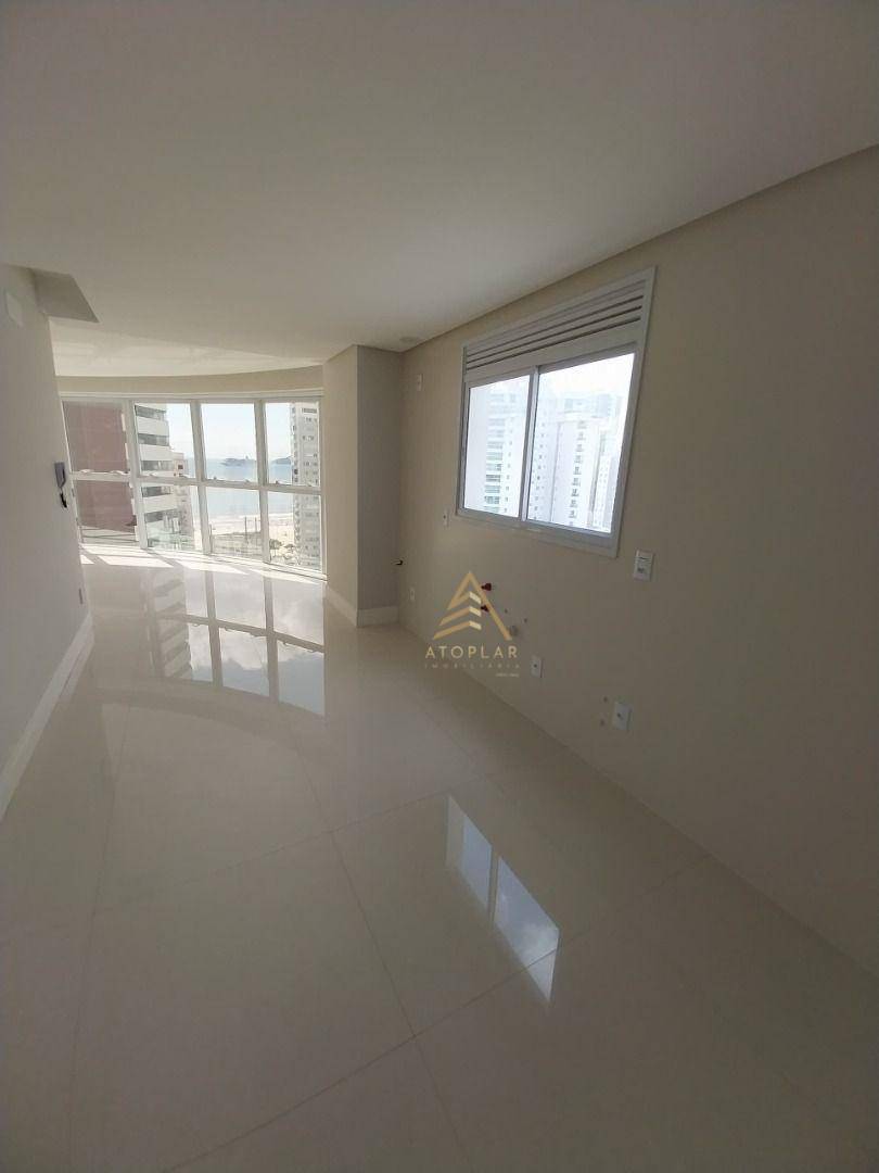 Apartamento à venda com 4 quartos, 131m² - Foto 12